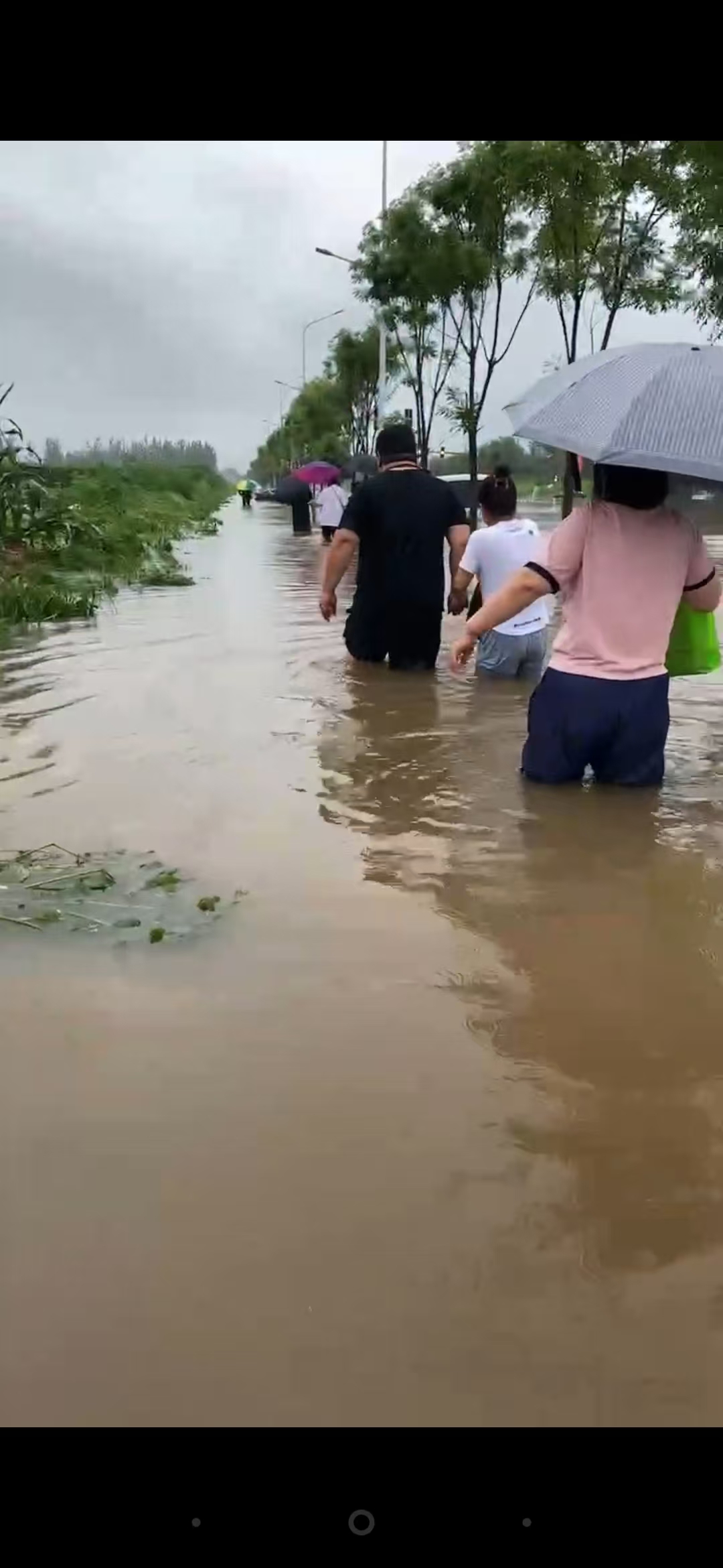 風(fēng)雨前行，無懼無悔——沈陽大區(qū)汛期一線工作記實